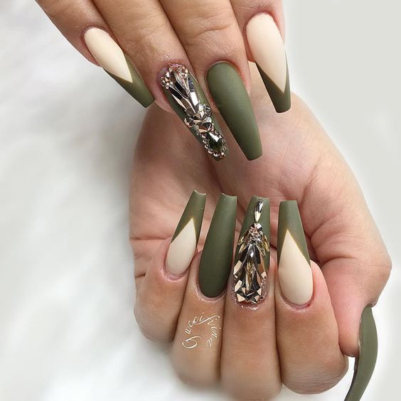 The best olive green nails