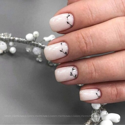 Browse these march nails and april nails to get the perfect spring nails this year!