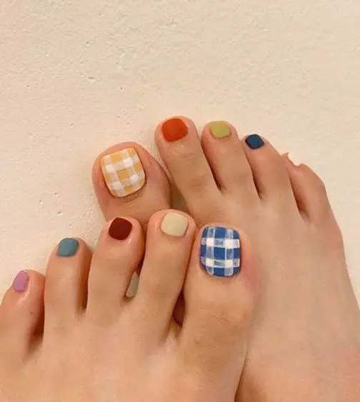 The cutest toe nail designs of the year