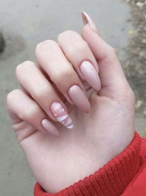 Trending February nails, February nail ideas, and February nail designs to try