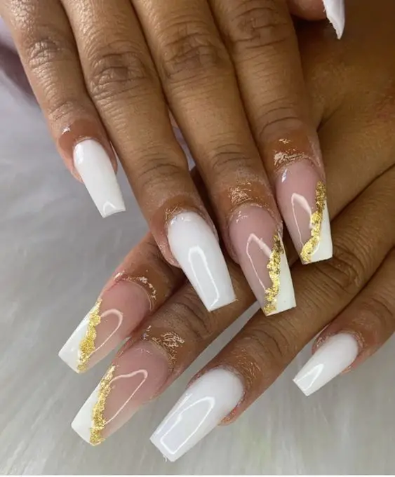 White and gold nails | White and gold nail designs | white and gold nail ideas