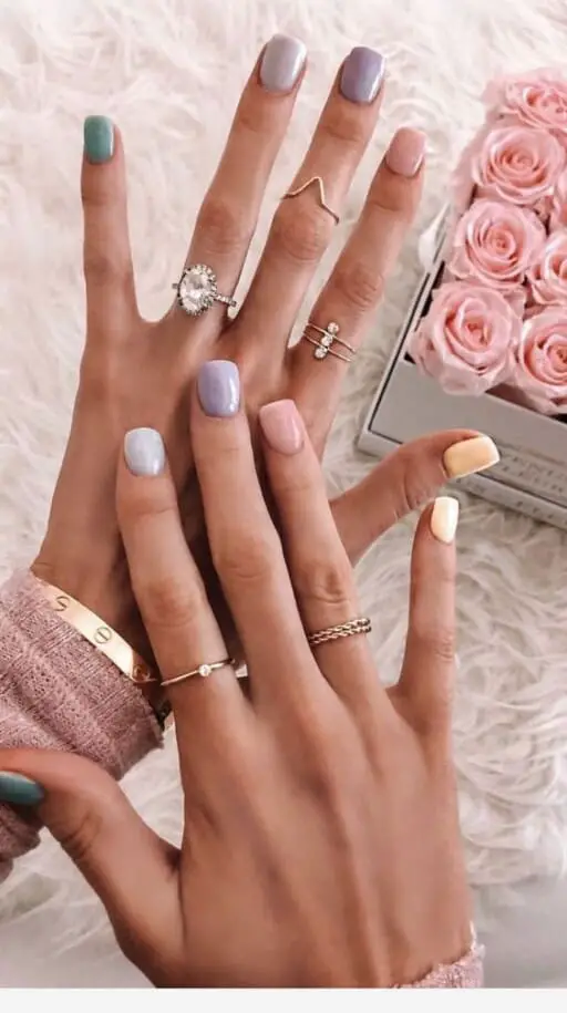 Browse these march nails and april nails to get the perfect spring nails this year!