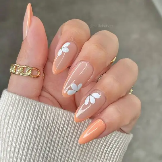 peach nails