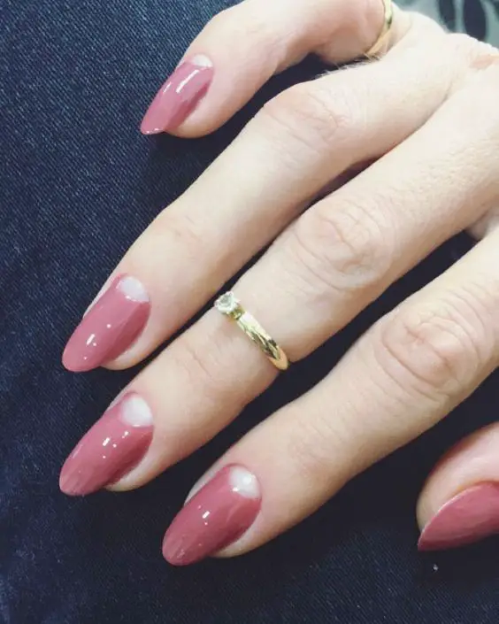 The prettiest pink rose nails and rose nail designs for your next manicure