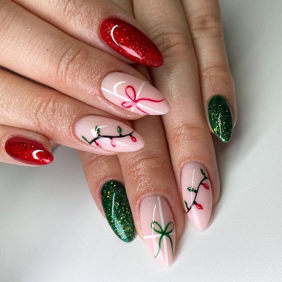 The best red and green nails and red and green nail designs for Christmas to copy | Christmas nails that are trending this year