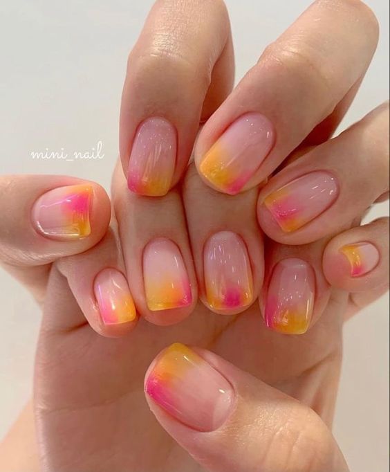 The best March nails, March nail ideas, March nail designs, and spring nails to do this year