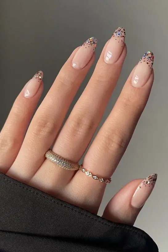 The prettiest winter nails, winter nail ideas, and winter nail designs