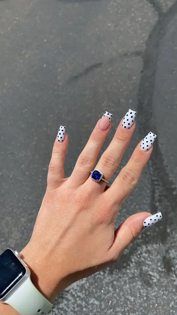 polka dot nails