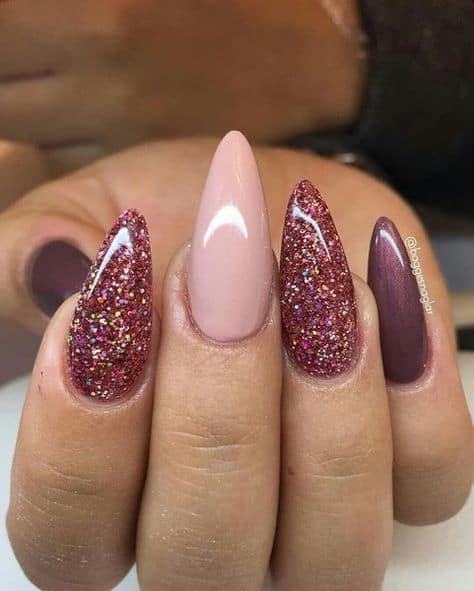 The best Valentine's Day nails designs to try this year