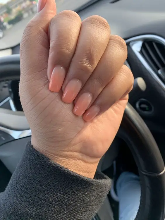 peach nails