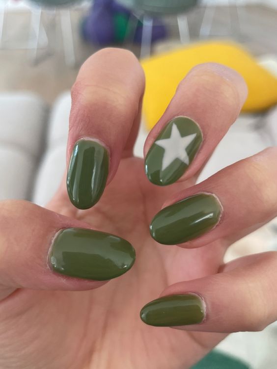 The best olive green nails