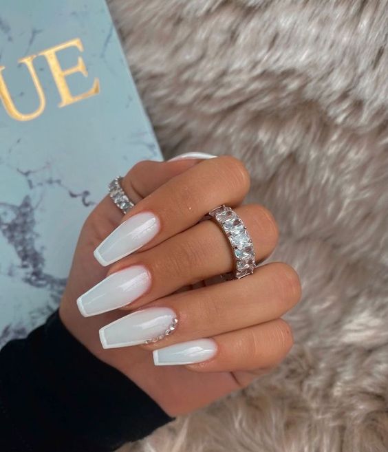 White valentine's nails