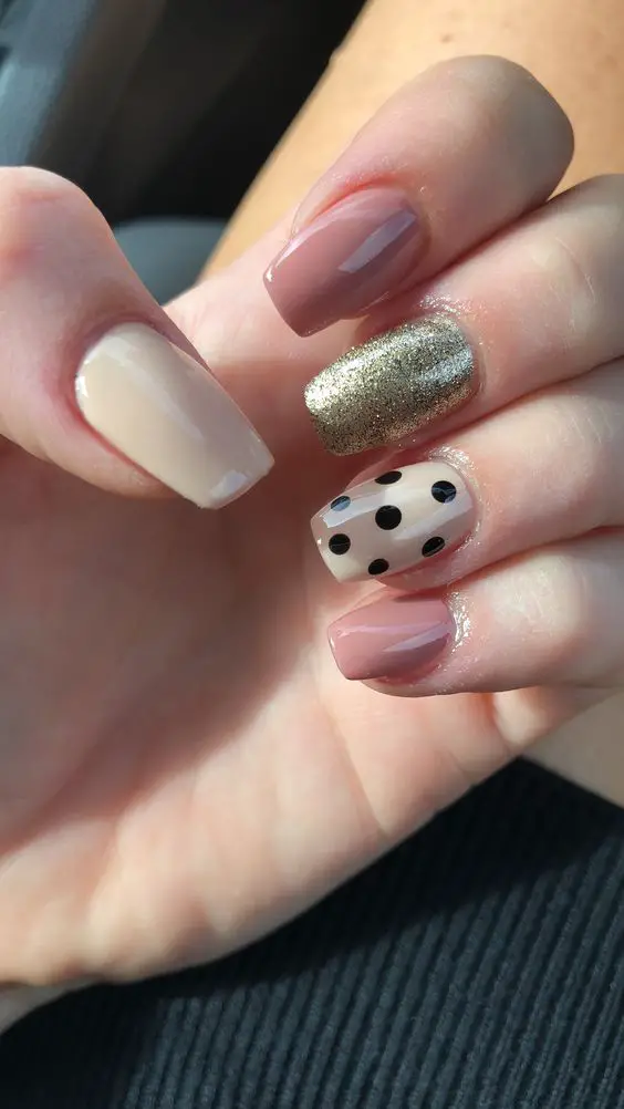 polka dot nails