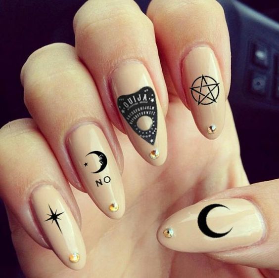 The best Halloween nails designs to try this year