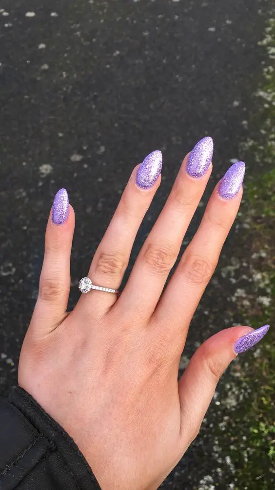 Light purple nails