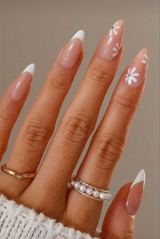 The best graduation nails and graduation nail designs