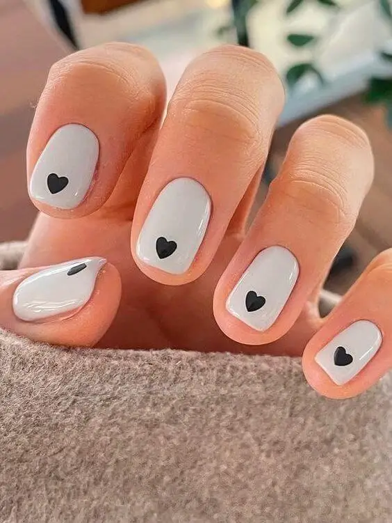 White valentine's nails