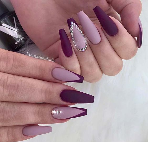 The Best Dark Purple Nails & Dark Purple Nail Designs