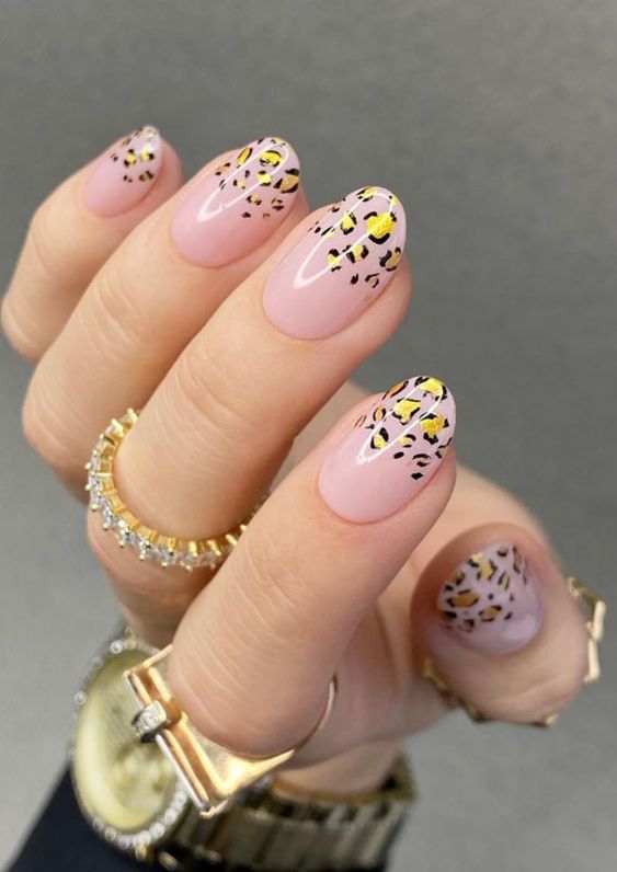 The top leopard nails, leopard print nails, cheetah print nails, cheetah nails, and animal print nails in general