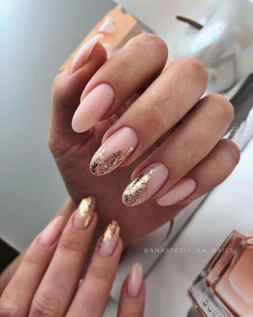 Trending February nails, February nail ideas, and February nail designs to try