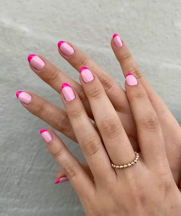 The best barbie nails for the barbiecore aesthetic