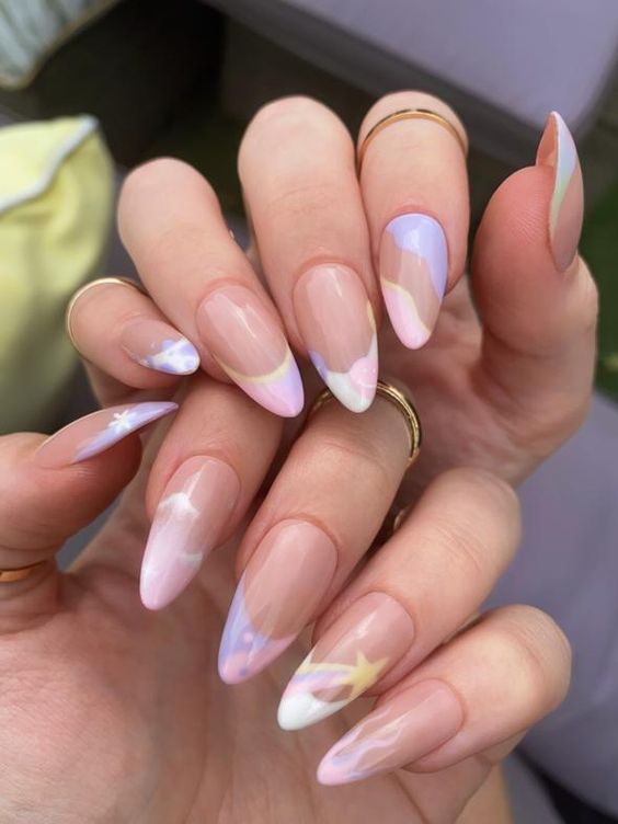 The prettiest pastel nails and pastel nail designs to try