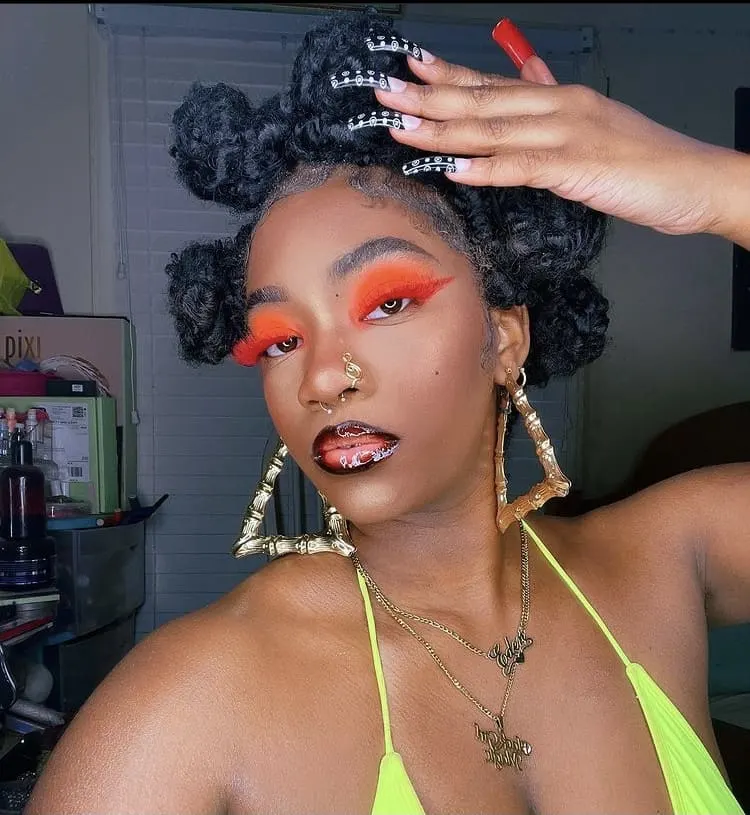 big/jumbo Bantu knots on natural hair