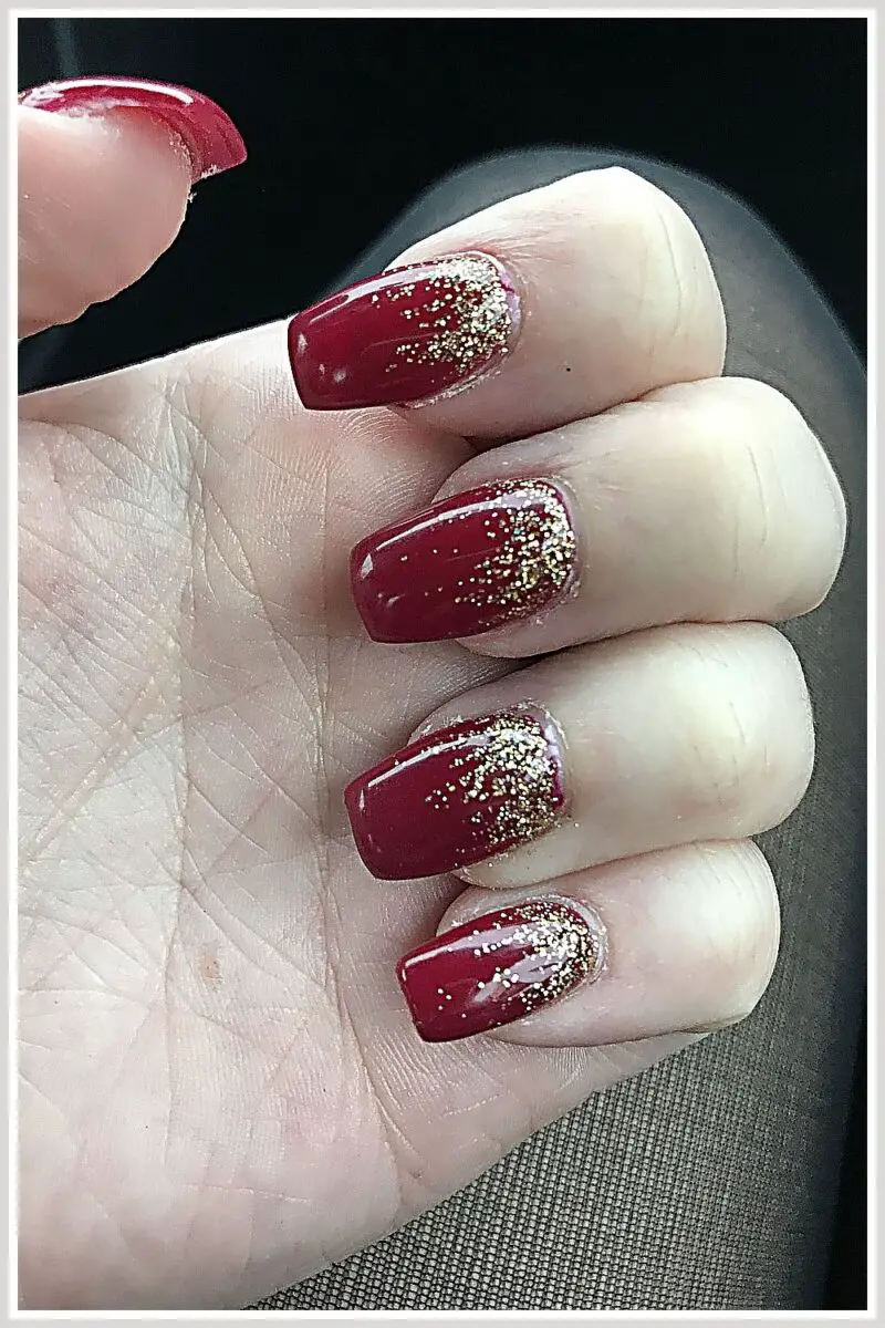 The top red and gold nails designs to try