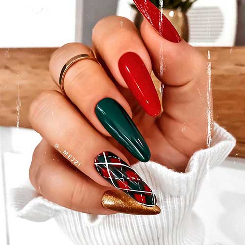 The best Christmas nails, Christmas nail designs, and Christmas nail ideas to try this year