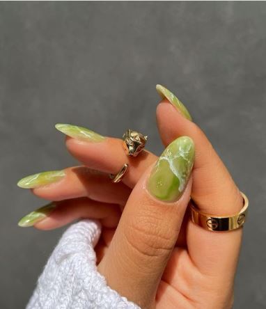 The top light green nails and light green nail designs