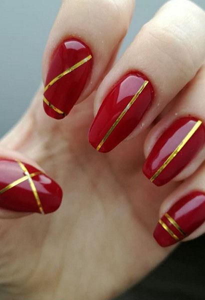 The top red and gold nails designs to try