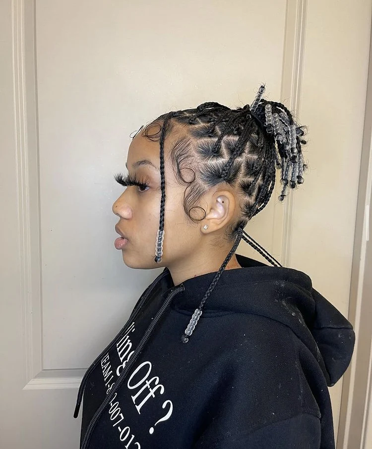 short knotless braids with beads on natural hair