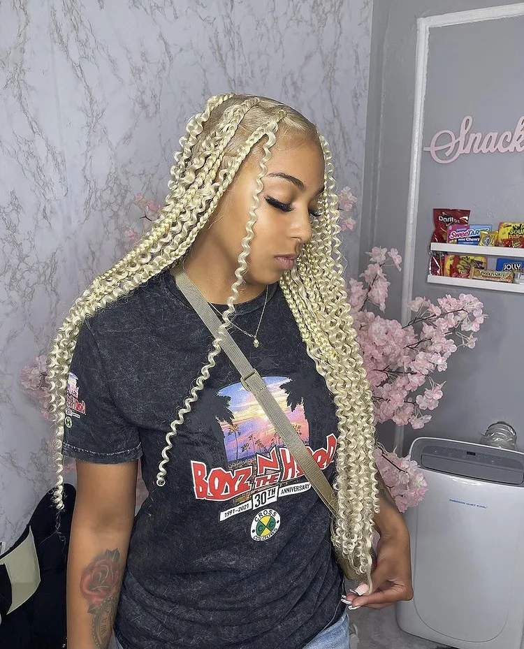 blonde bohemian knotless braids