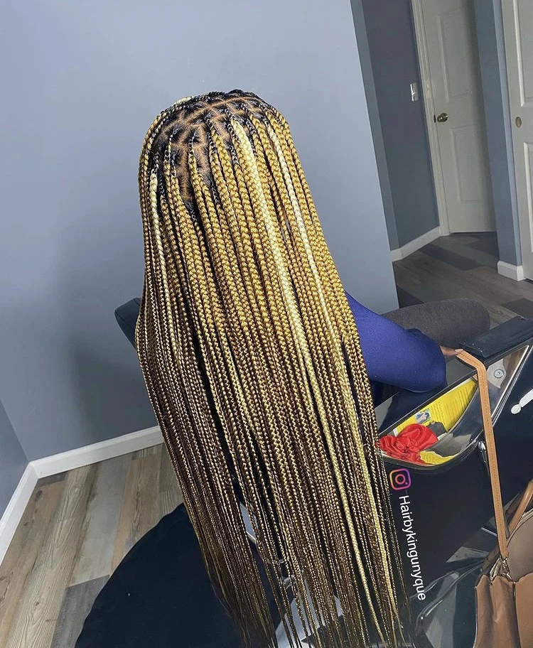 blonde mixed colour knotless braids