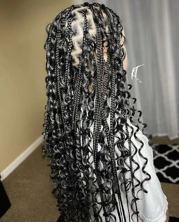 black bohemian knotless braids