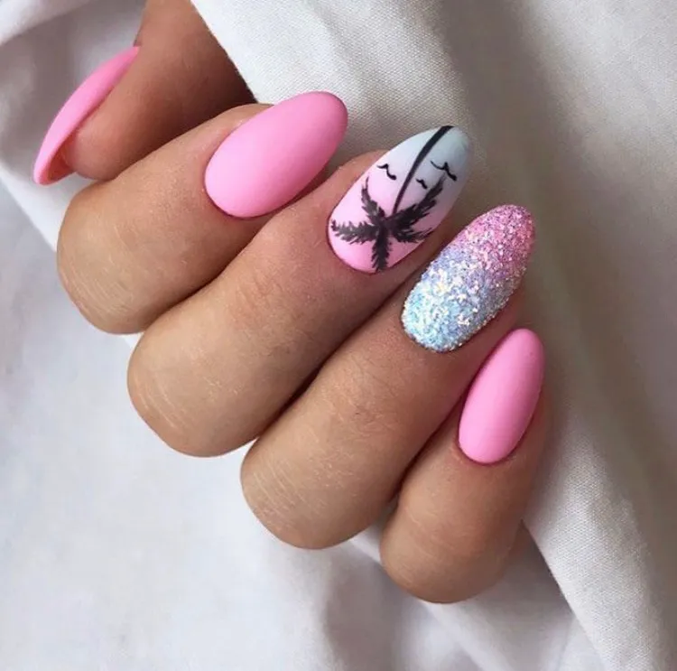 Tropical nails | Hawaiian nails and Hawaiian nail designs | 