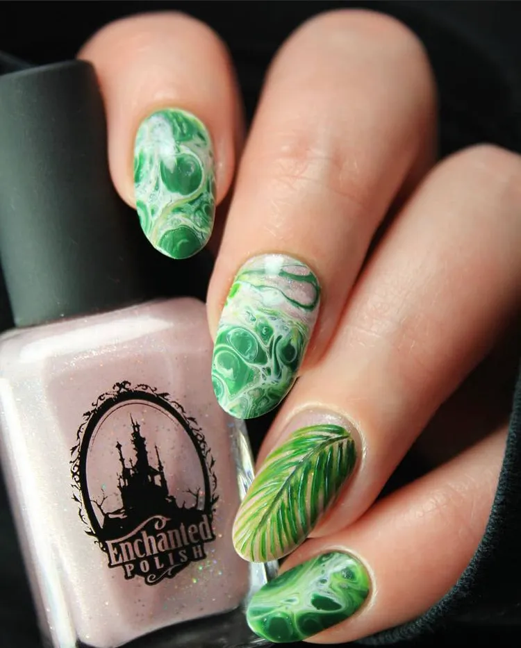 Tropical nails | Hawaiian nails and Hawaiian nail designs | 