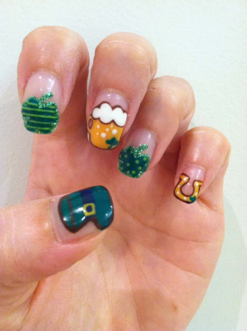 Saint Patrick's Day nails designs to copy