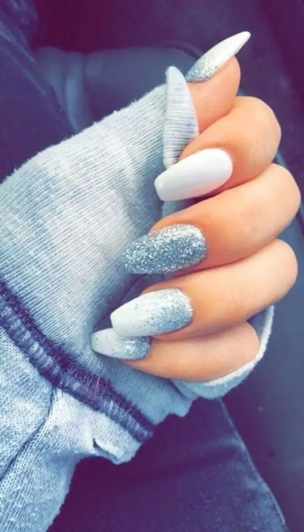 The prettiest winter nails, winter nail ideas, and winter nail designs