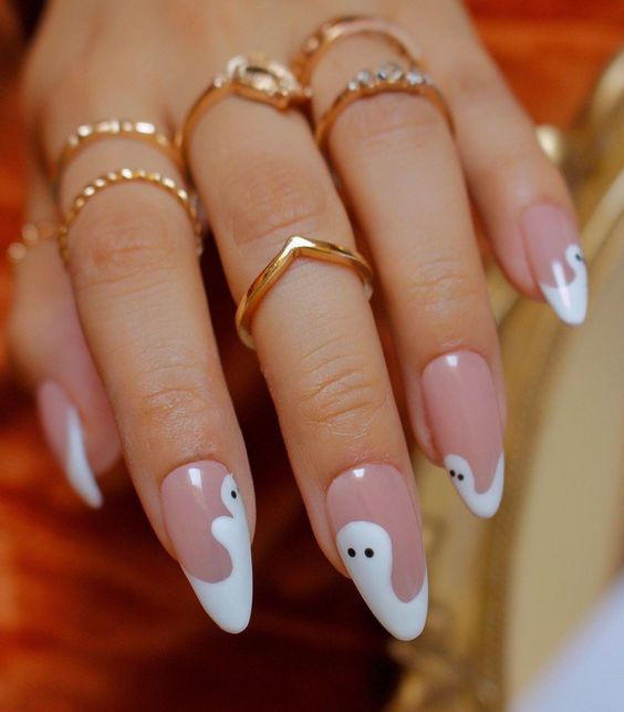 The best fall nails, fall nail designs, and fall nail colors this year