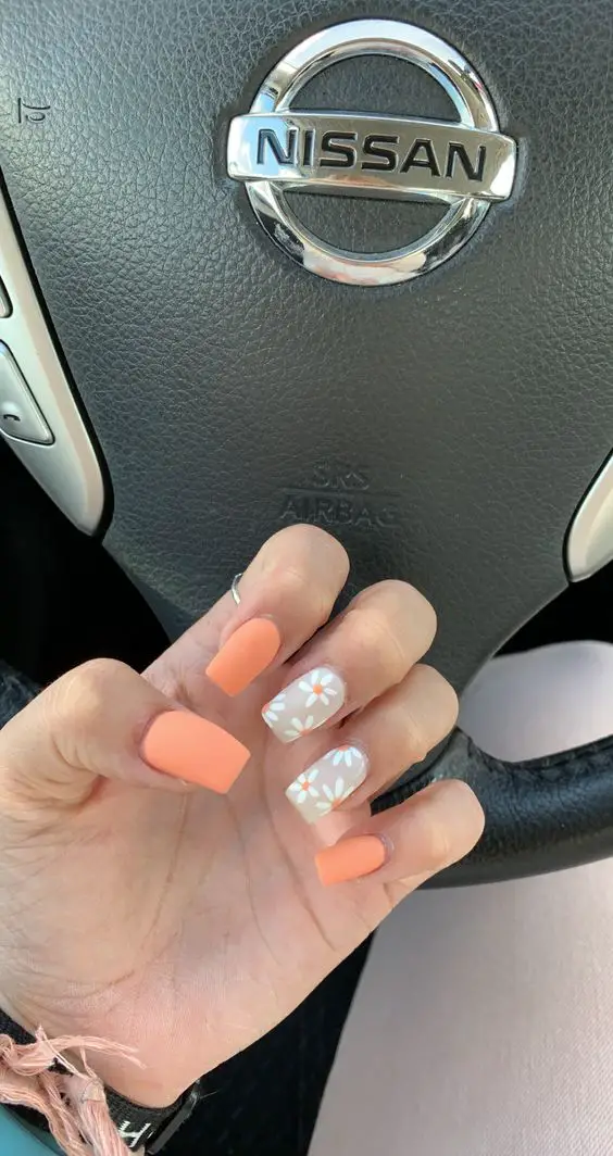 peach nails