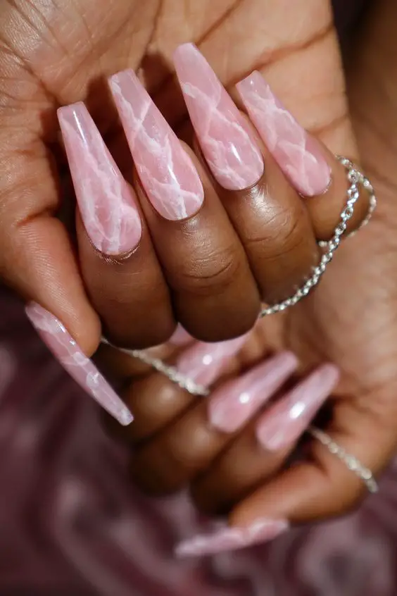 The prettiest pink rose nails and rose nail designs for your next manicure