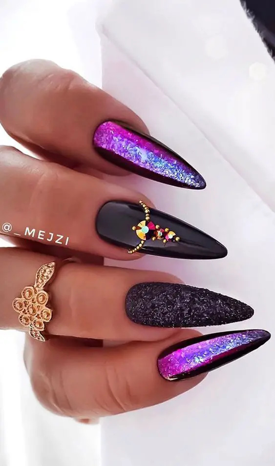 The Best Dark Purple Nails & Dark Purple Nail Designs