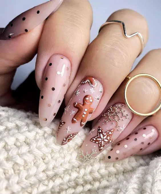 The best Christmas nails, Christmas nail designs, and Christmas nail ideas to try this year