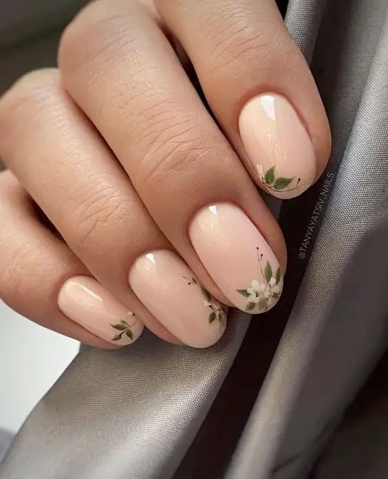 Browse these march nails and april nails to get the perfect spring nails this year!