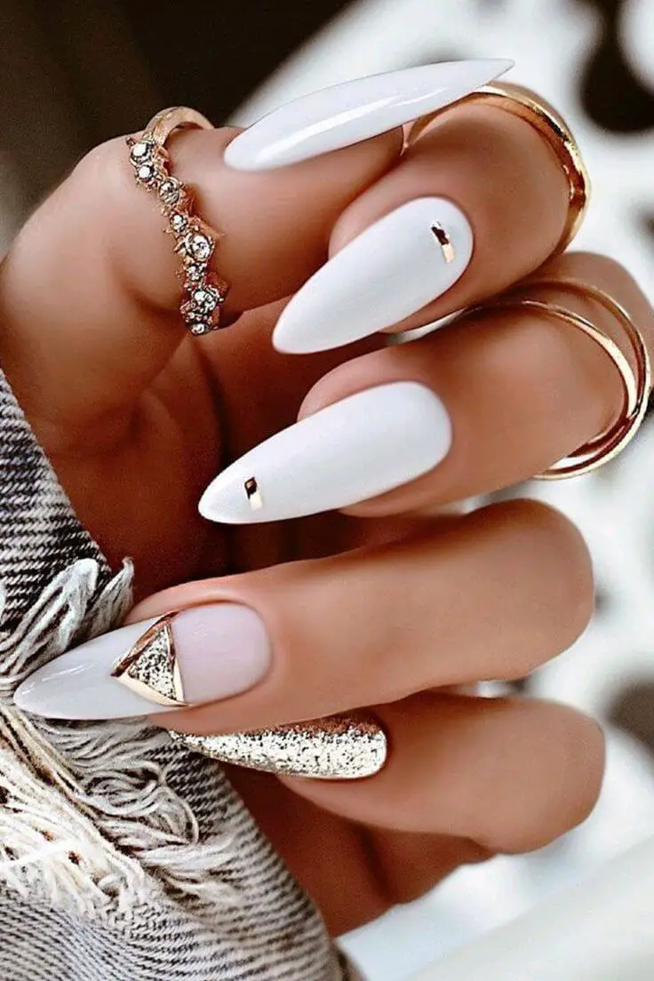 White valentine's nails