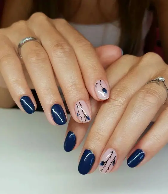 The best graduation nails and graduation nail designs