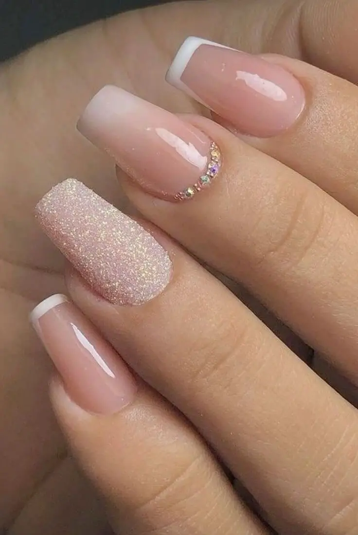 White valentine's nails