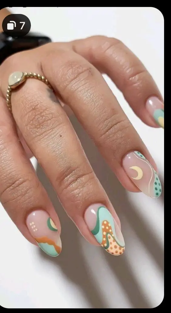 The prettiest pastel nails and pastel nail designs to try