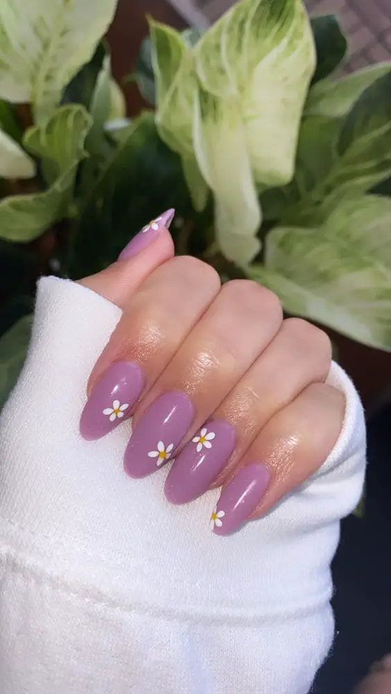 Light purple nails